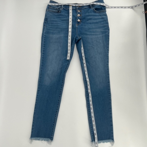 a.n.a High Rise Rough Hem Jeggings Size 14 Women’s - Picture 5 of 6